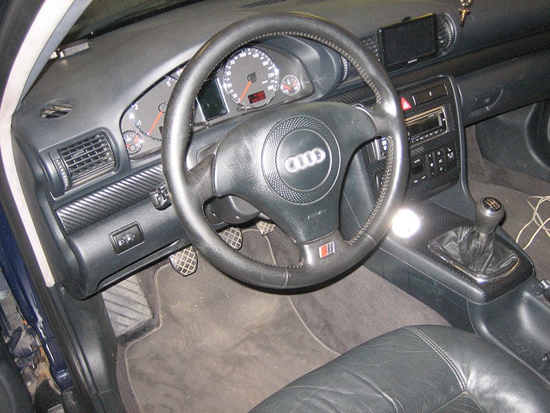 Audi A4 2000. gads 2,4 benzīns/gāze